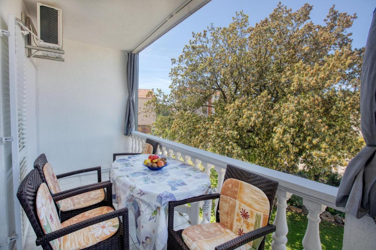 Apartments With A Parking Space Zablace, Sibenik - 4219 Exterior photo