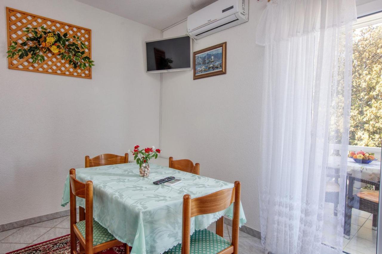 Apartments With A Parking Space Zablace, Sibenik - 4219 Exterior photo